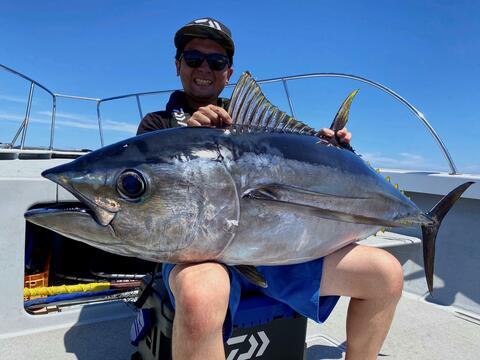 メバチ43.7kg！ソルティガRでキャッチ！